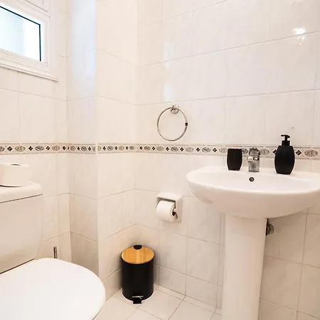Casa Romy - 3 Bedroom Townhouse Direkt Am Pool Paphos