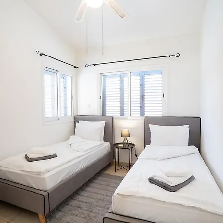 Casa Romy - 3 Bedroom Townhouse Direkt Am Pool Paphos