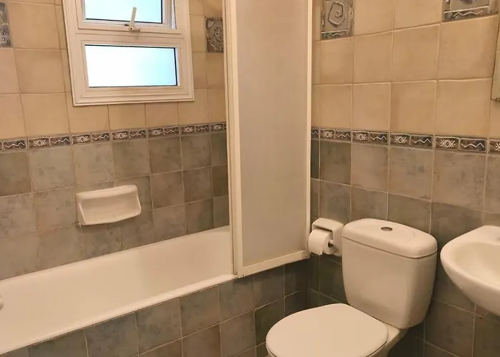 Casa Romy - 3 Bedroom Townhouse Direkt Am Pool * 파포스